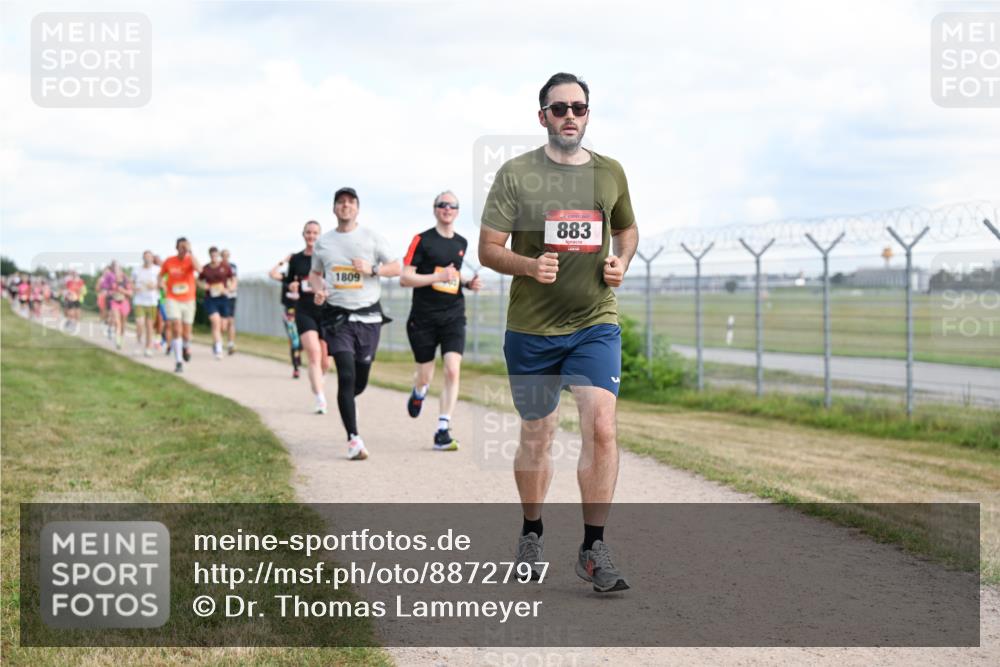 14.09.2025 - Airport Race Dr. Thomas Lammeyer http://msf.ph/oto/8872797 14.09.2025 12:17:29 Laufen 1809, 883 meine-sportfotos.de