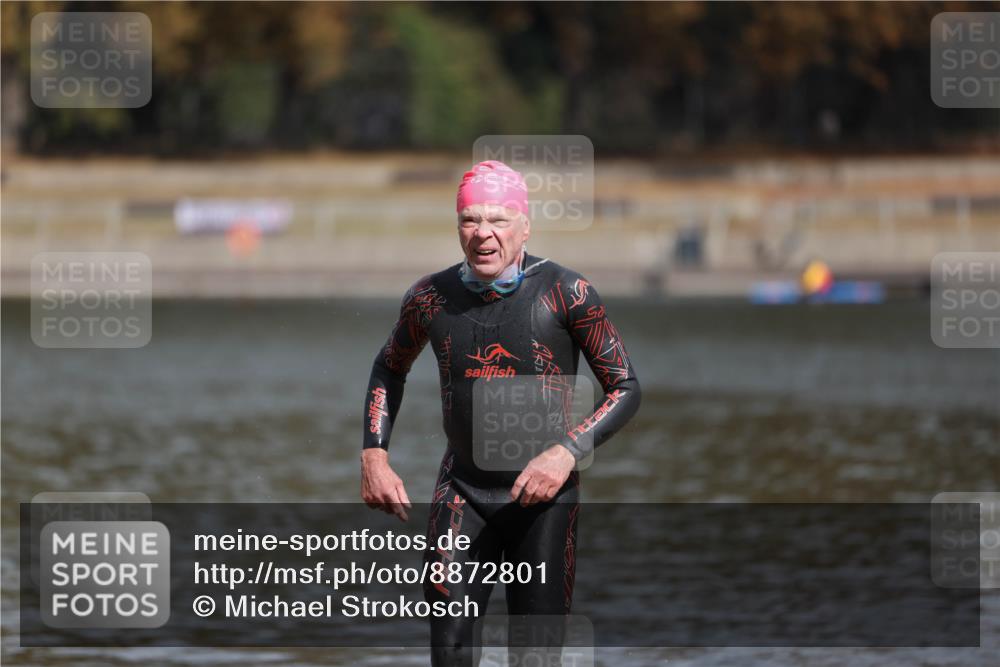 14.09.2025 - Stadtparktriathlon Michael Strokosch http://msf.ph/oto/8872801 14.09.2025 11:58:46 Schwimmen 1208, 1215 meine-sportfotos.de