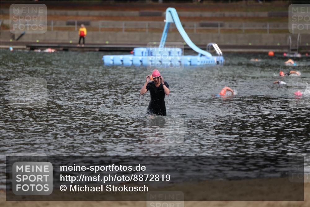 14.09.2025 - Stadtparktriathlon Michael Strokosch http://msf.ph/oto/8872819 14.09.2025 12:09:26 Schwimmen 1294 meine-sportfotos.de