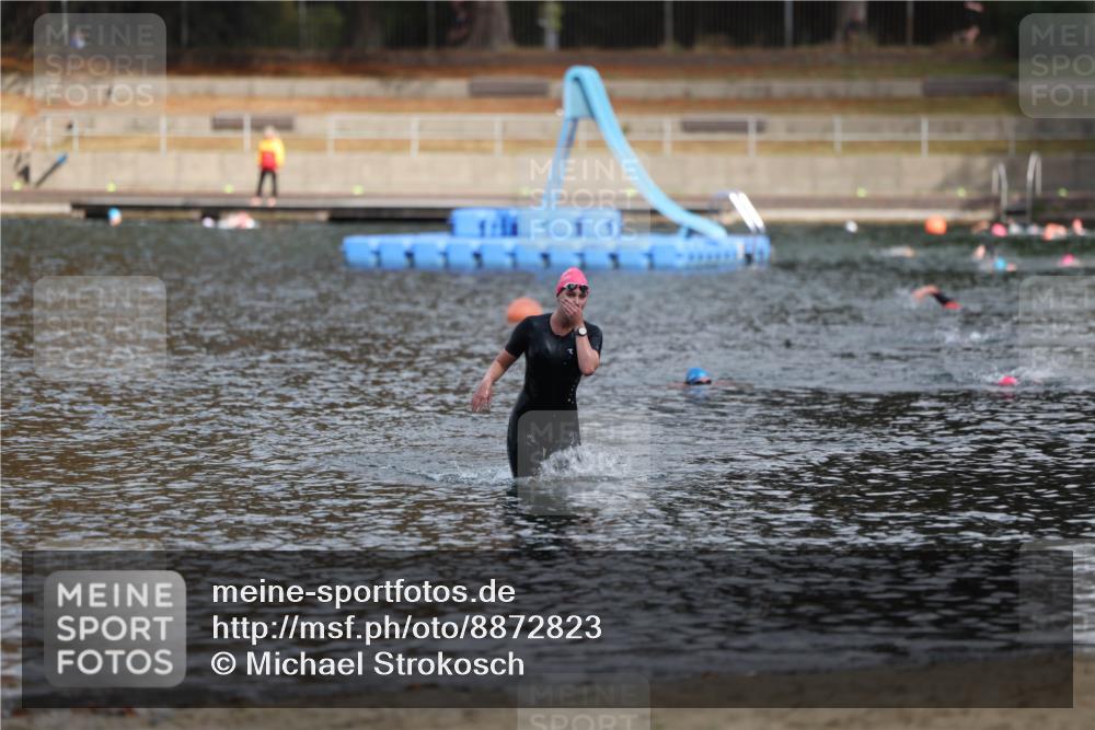 14.09.2025 - Stadtparktriathlon Michael Strokosch http://msf.ph/oto/8872823 14.09.2025 12:09:28 Schwimmen 1294 meine-sportfotos.de