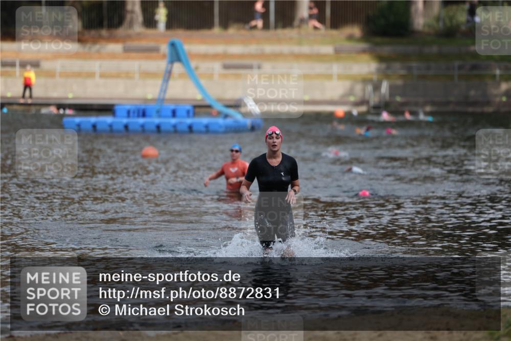 14.09.2025 - Stadtparktriathlon Michael Strokosch http://msf.ph/oto/8872831 14.09.2025 12:09:31 Schwimmen 1294 meine-sportfotos.de