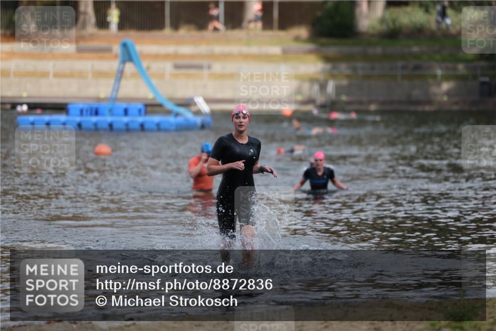 14.09.2025 - Stadtparktriathlon Michael Strokosch http://msf.ph/oto/8872836 14.09.2025 12:09:32 Schwimmen 1294 meine-sportfotos.de