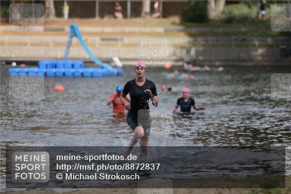 14.09.2025 - Stadtparktriathlon Michael Strokosch http://msf.ph/oto/8872837 14.09.2025 12:09:33 Schwimmen 1294 meine-sportfotos.de