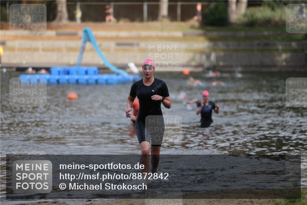 14.09.2025 - Stadtparktriathlon Michael Strokosch http://msf.ph/oto/8872842 14.09.2025 12:09:33 Schwimmen 1294 meine-sportfotos.de