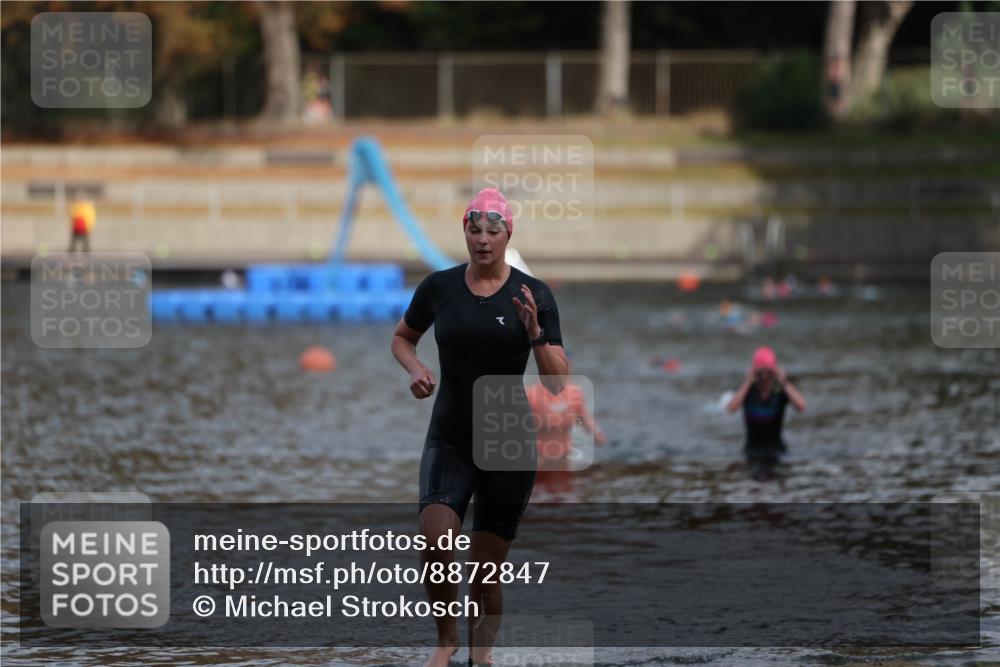 14.09.2025 - Stadtparktriathlon Michael Strokosch http://msf.ph/oto/8872847 14.09.2025 12:09:35 Schwimmen 1294 meine-sportfotos.de