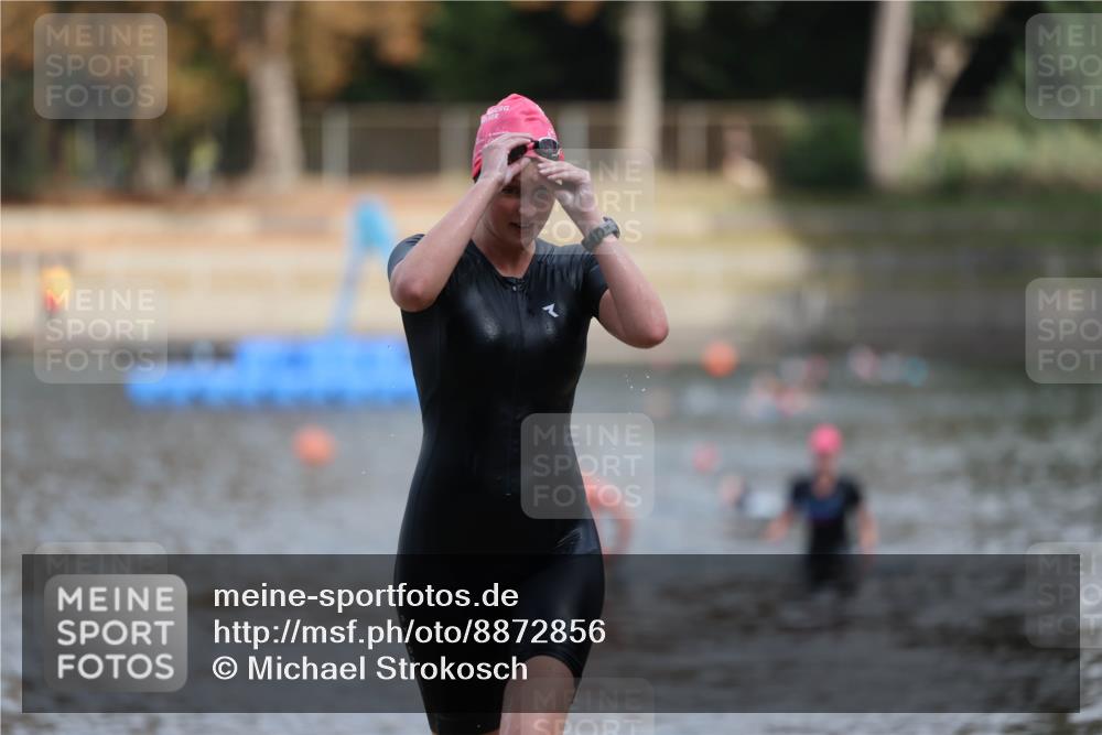 14.09.2025 - Stadtparktriathlon Michael Strokosch http://msf.ph/oto/8872856 14.09.2025 12:09:37 Schwimmen 1294, 1311 meine-sportfotos.de