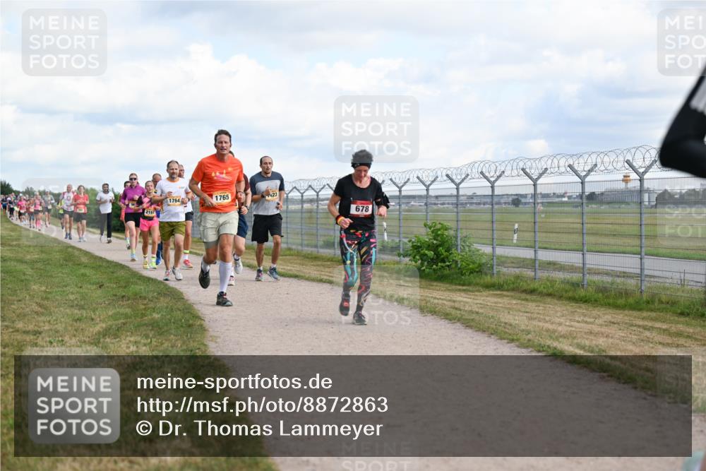 14.09.2025 - Airport Race Dr. Thomas Lammeyer http://msf.ph/oto/8872863 14.09.2025 12:17:34 Laufen 2162, 1764, 1765, 423, 678 meine-sportfotos.de