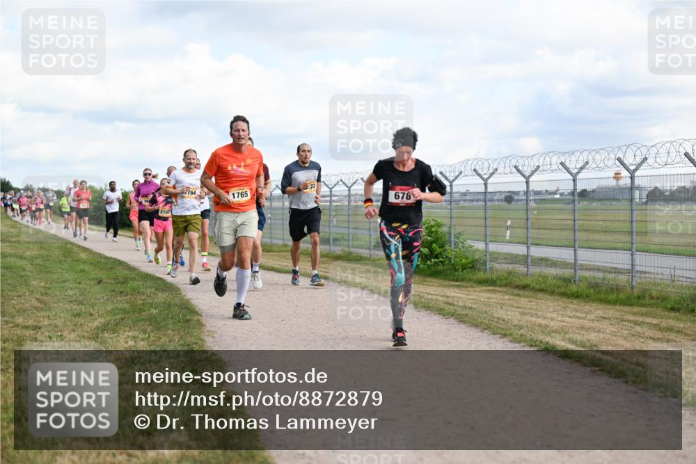 14.09.2025 - Airport Race Dr. Thomas Lammeyer http://msf.ph/oto/8872879 14.09.2025 12:17:34 Laufen 2162, 764, 23, 1765, 678 meine-sportfotos.de