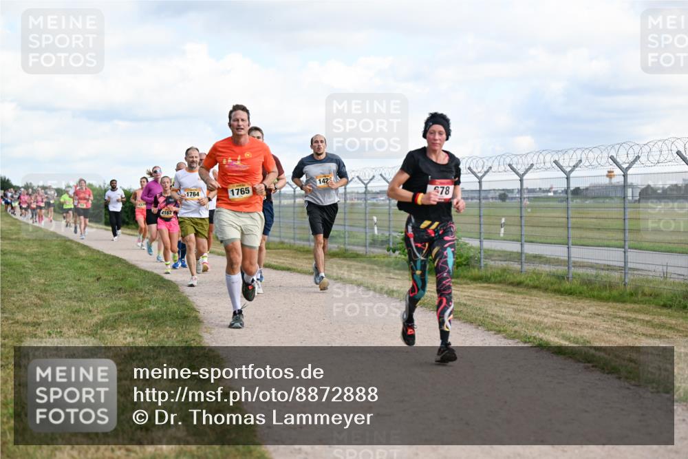 14.09.2025 - Airport Race Dr. Thomas Lammeyer http://msf.ph/oto/8872888 14.09.2025 12:17:35 Laufen 2162, 1425, 1764, 1765, 78 meine-sportfotos.de