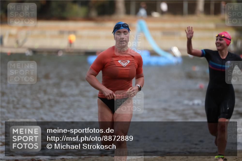 14.09.2025 - Stadtparktriathlon Michael Strokosch http://msf.ph/oto/8872889 14.09.2025 12:09:48 Schwimmen 1298, 1311 meine-sportfotos.de