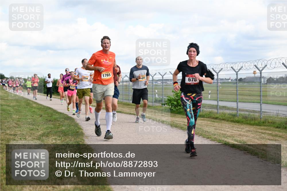 14.09.2025 - Airport Race Dr. Thomas Lammeyer http://msf.ph/oto/8872893 14.09.2025 12:17:35 Laufen 339, 2162, 764, 1765, 423, 678 meine-sportfotos.de