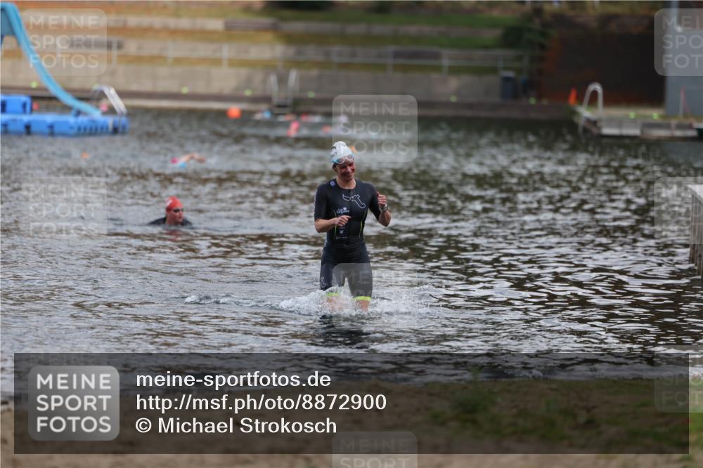 14.09.2025 - Stadtparktriathlon Michael Strokosch http://msf.ph/oto/8872900 14.09.2025 12:09:56 Schwimmen 1292 meine-sportfotos.de