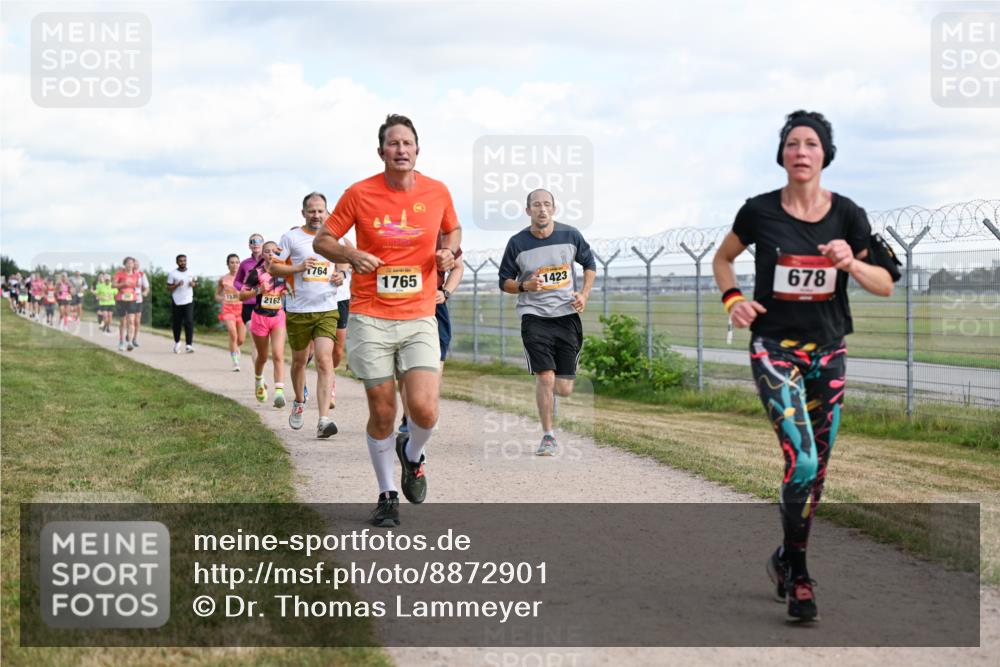 14.09.2025 - Airport Race Dr. Thomas Lammeyer http://msf.ph/oto/8872901 14.09.2025 12:17:36 Laufen 1764, 1765, 1423, 13, 3, 678, 2162 meine-sportfotos.de