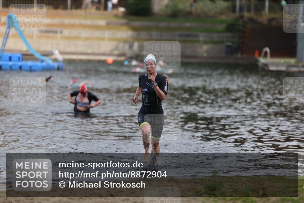 14.09.2025 - Stadtparktriathlon Michael Strokosch http://msf.ph/oto/8872904 14.09.2025 12:09:58 Schwimmen 1292 meine-sportfotos.de