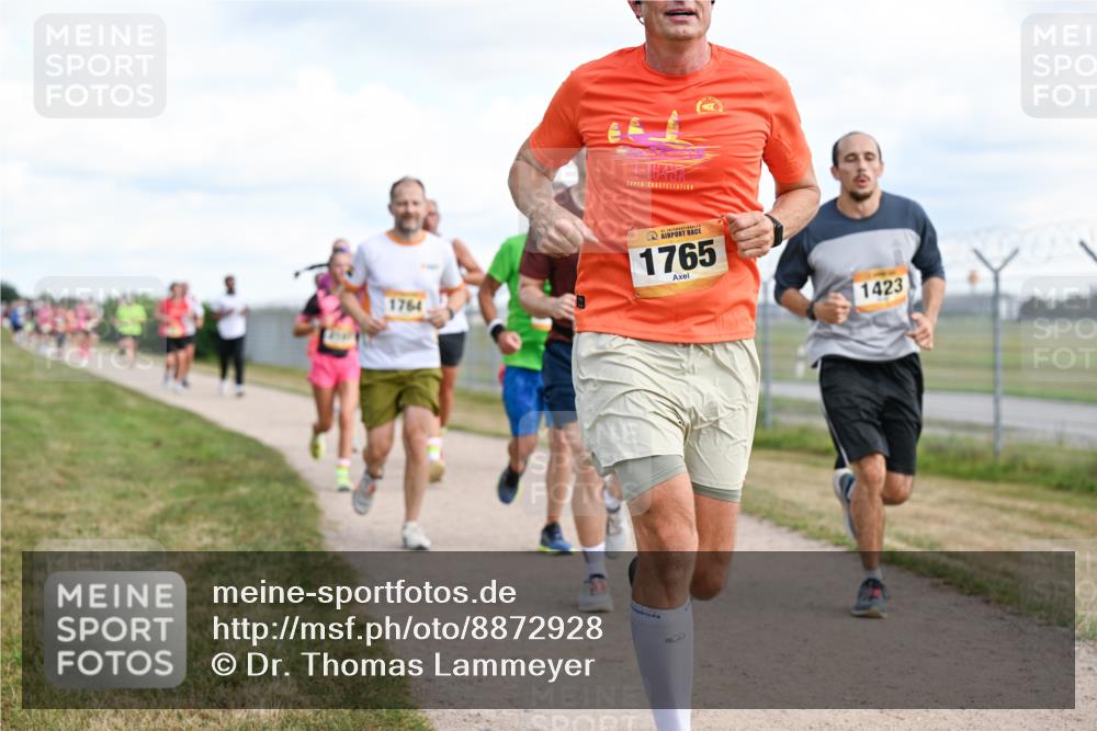 14.09.2025 - Airport Race Dr. Thomas Lammeyer http://msf.ph/oto/8872928 14.09.2025 12:17:37 Laufen 1764, 1765, 1423 meine-sportfotos.de