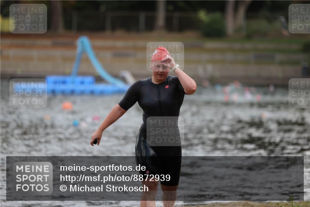 14.09.2025 - Stadtparktriathlon Michael Strokosch http://msf.ph/oto/8872939 14.09.2025 12:10:17 Schwimmen 1231 meine-sportfotos.de