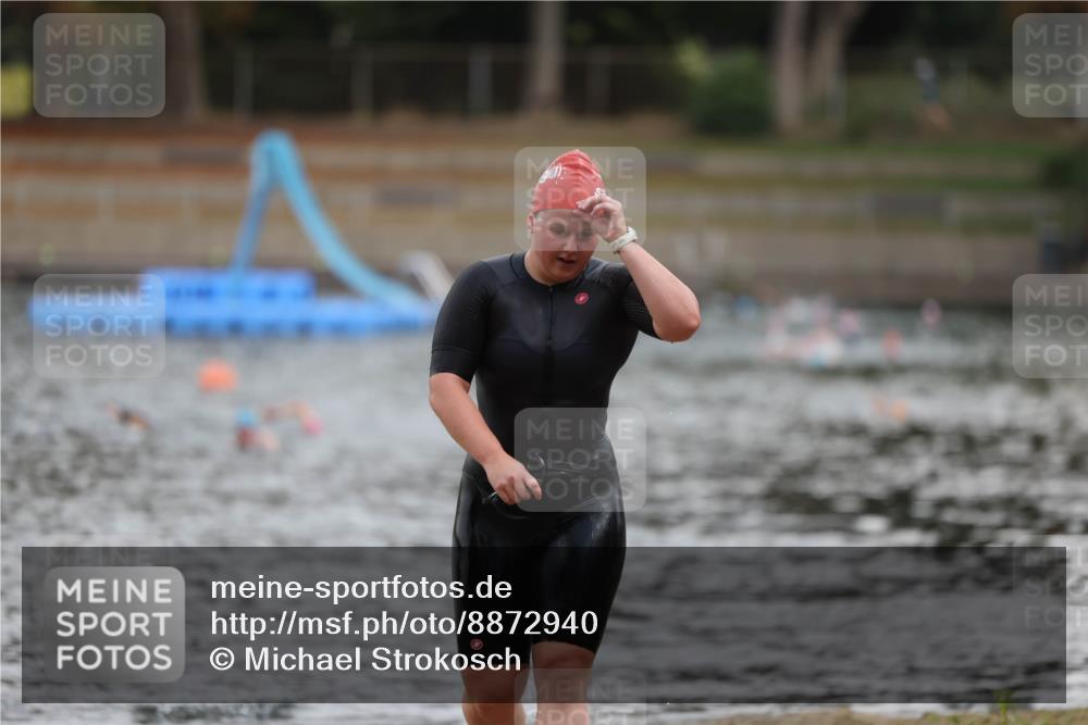 14.09.2025 - Stadtparktriathlon Michael Strokosch http://msf.ph/oto/8872940 14.09.2025 12:10:17 Schwimmen 1231 meine-sportfotos.de