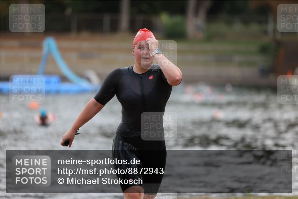 14.09.2025 - Stadtparktriathlon Michael Strokosch http://msf.ph/oto/8872943 14.09.2025 12:10:19 Schwimmen 1231 meine-sportfotos.de