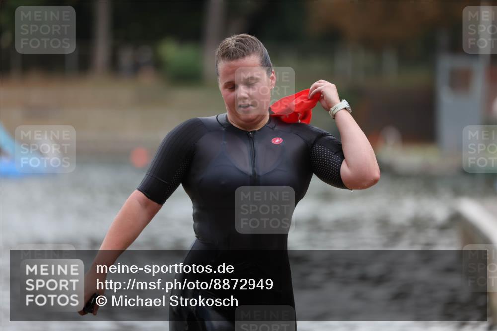 14.09.2025 - Stadtparktriathlon Michael Strokosch http://msf.ph/oto/8872949 14.09.2025 12:10:20 Schwimmen 1231 meine-sportfotos.de