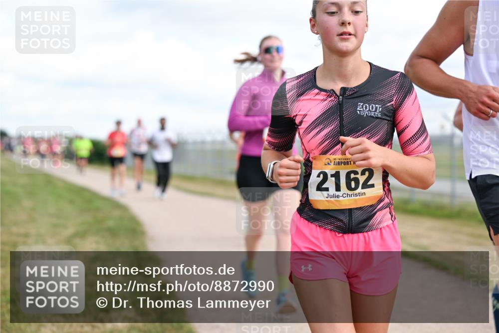 14.09.2025 - Airport Race Dr. Thomas Lammeyer http://msf.ph/oto/8872990 14.09.2025 12:17:41 Laufen 42, 2162 meine-sportfotos.de