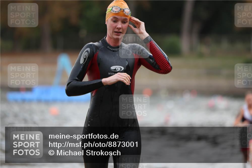 14.09.2025 - Stadtparktriathlon Michael Strokosch http://msf.ph/oto/8873001 14.09.2025 12:10:50 Schwimmen 1239, 1249, 1255 meine-sportfotos.de