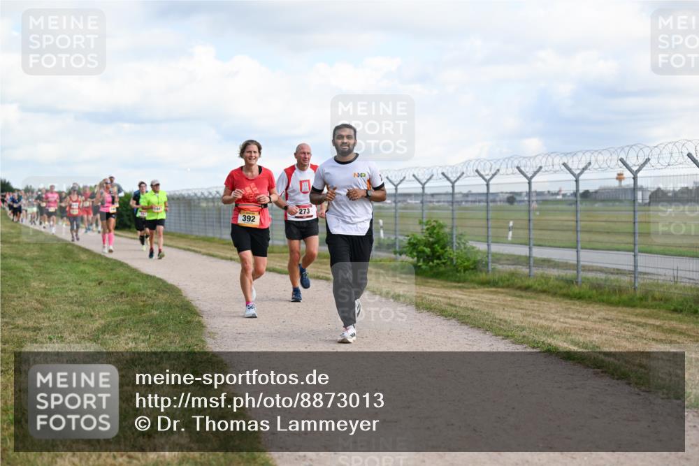 14.09.2025 - Airport Race Dr. Thomas Lammeyer http://msf.ph/oto/8873013 14.09.2025 12:17:44 Laufen 392, 273 meine-sportfotos.de