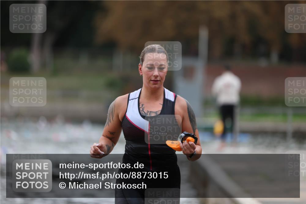14.09.2025 - Stadtparktriathlon Michael Strokosch http://msf.ph/oto/8873015 14.09.2025 12:10:56 Schwimmen 1255 meine-sportfotos.de