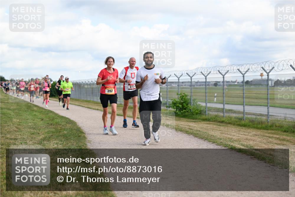 14.09.2025 - Airport Race Dr. Thomas Lammeyer http://msf.ph/oto/8873016 14.09.2025 12:17:44 Laufen 392, 273 meine-sportfotos.de