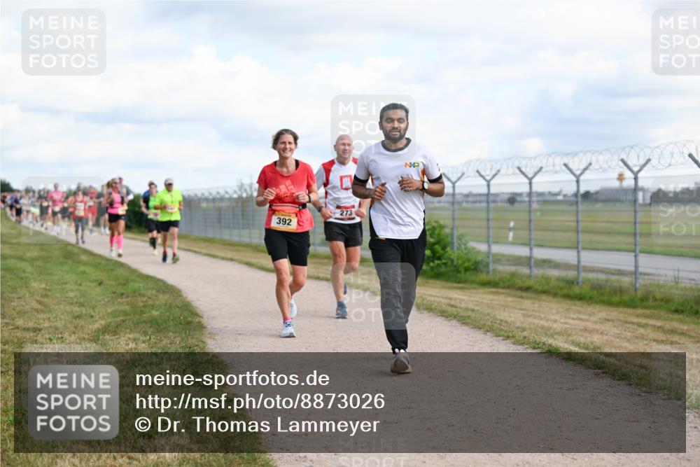 14.09.2025 - Airport Race Dr. Thomas Lammeyer http://msf.ph/oto/8873026 14.09.2025 12:17:45 Laufen 392, 273 meine-sportfotos.de