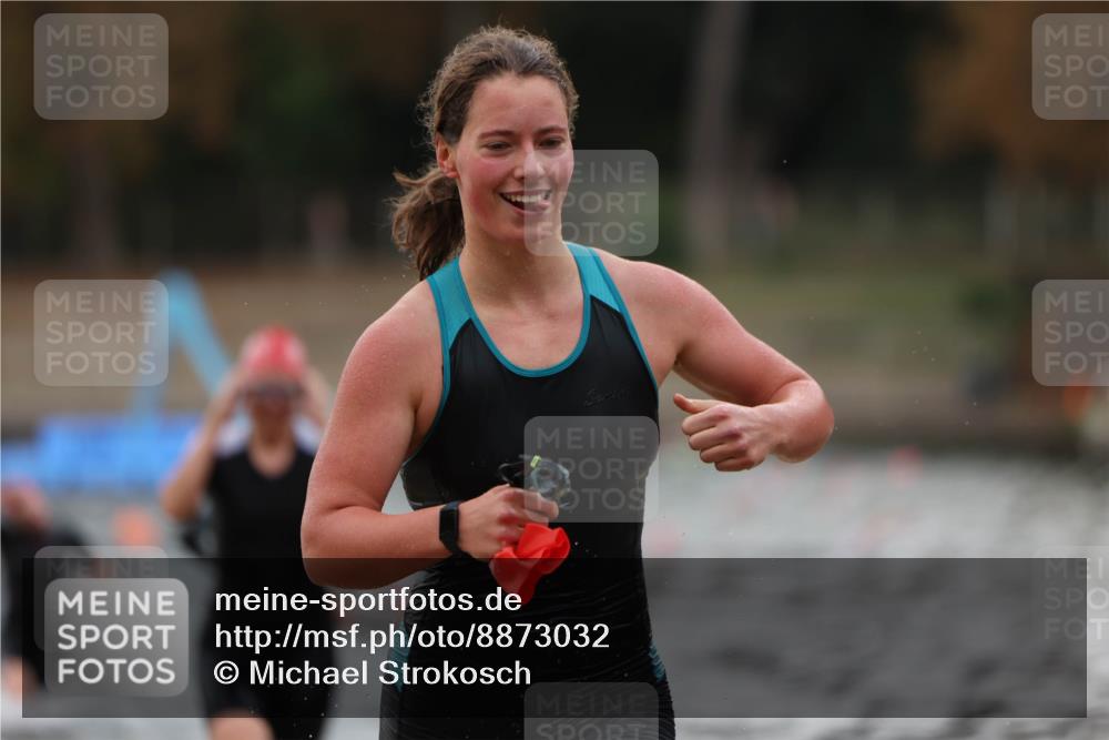 14.09.2025 - Stadtparktriathlon Michael Strokosch http://msf.ph/oto/8873032 14.09.2025 12:11:20 Schwimmen 1245, 1258, 1261, 1281, 1301, 1304 meine-sportfotos.de