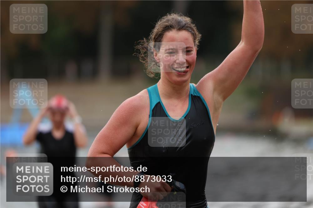14.09.2025 - Stadtparktriathlon Michael Strokosch http://msf.ph/oto/8873033 14.09.2025 12:11:21 Schwimmen 1245, 1258, 1261, 1281, 1301, 1304 meine-sportfotos.de