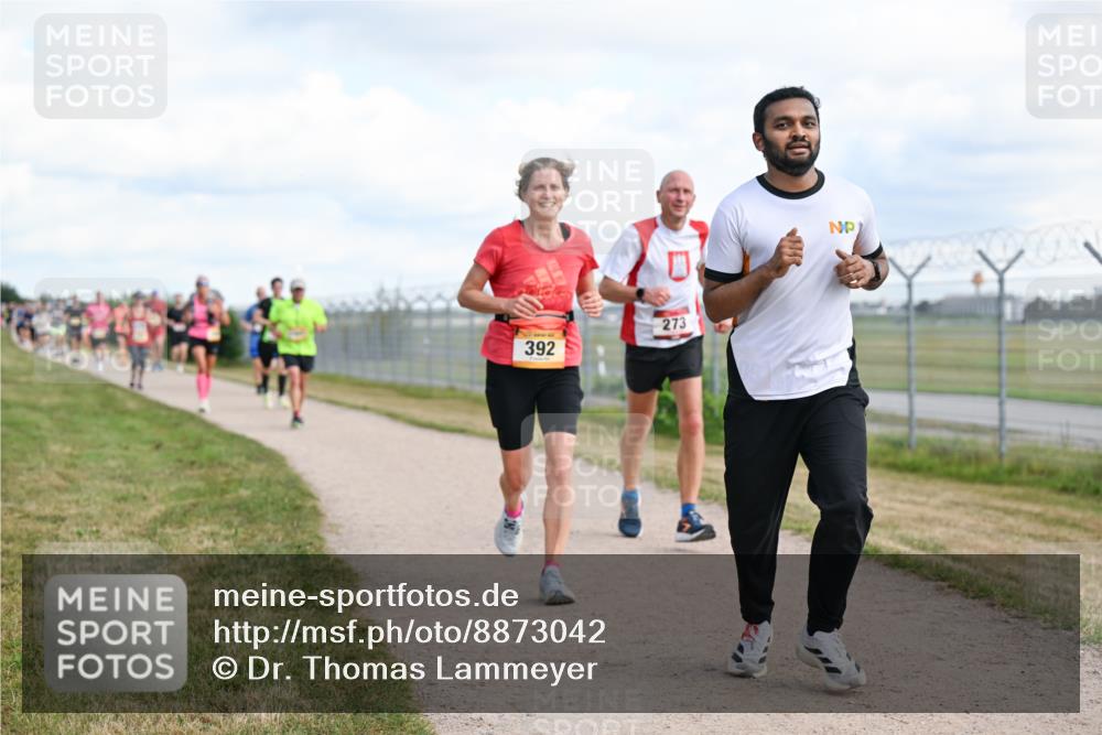 14.09.2025 - Airport Race Dr. Thomas Lammeyer http://msf.ph/oto/8873042 14.09.2025 12:17:46 Laufen 392, 273 meine-sportfotos.de