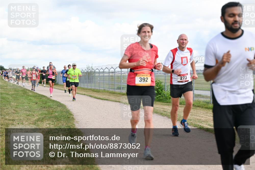 14.09.2025 - Airport Race Dr. Thomas Lammeyer http://msf.ph/oto/8873052 14.09.2025 12:17:46 Laufen 1447, 1816, 392, 273 meine-sportfotos.de