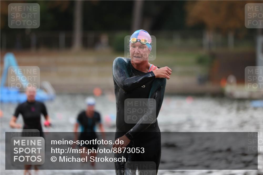 14.09.2025 - Stadtparktriathlon Michael Strokosch http://msf.ph/oto/8873053 14.09.2025 12:11:25 Schwimmen 1245, 1258, 1261, 1281, 1304 meine-sportfotos.de