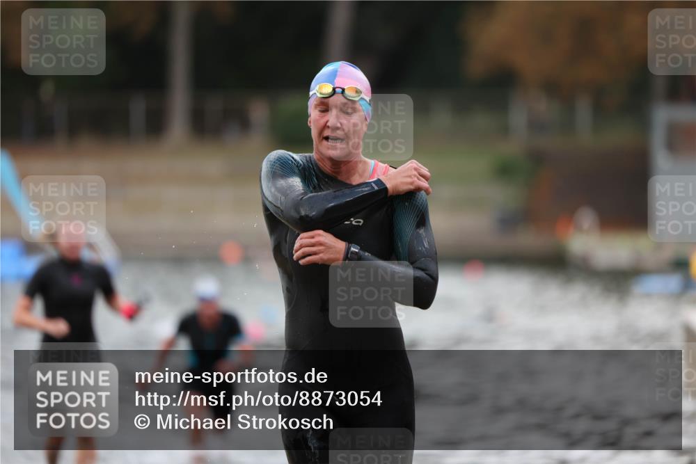 14.09.2025 - Stadtparktriathlon Michael Strokosch http://msf.ph/oto/8873054 14.09.2025 12:11:25 Schwimmen 1245, 1258, 1261, 1281, 1304 meine-sportfotos.de