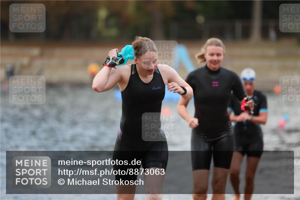 14.09.2025 - Stadtparktriathlon Michael Strokosch http://msf.ph/oto/8873063 14.09.2025 12:11:28 Schwimmen 1258, 1261, 1281, 1304 meine-sportfotos.de