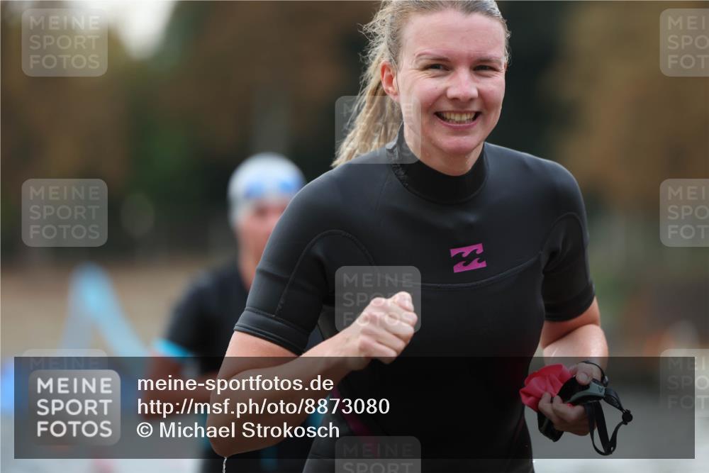 14.09.2025 - Stadtparktriathlon Michael Strokosch http://msf.ph/oto/8873080 14.09.2025 12:11:31 Schwimmen 1258, 1261, 1304, 1306 meine-sportfotos.de