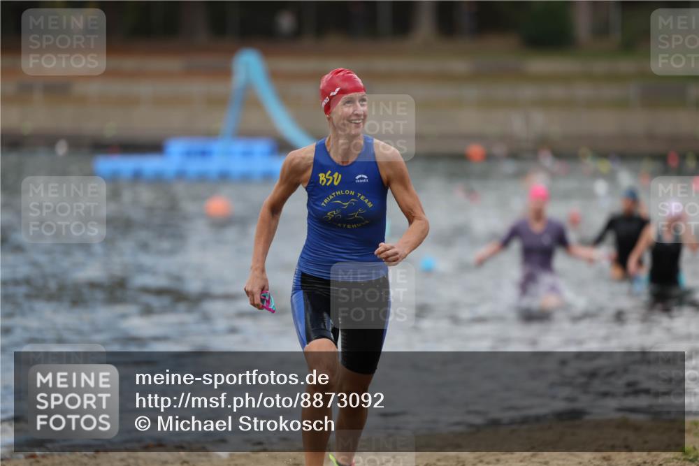 14.09.2025 - Stadtparktriathlon Michael Strokosch http://msf.ph/oto/8873092 14.09.2025 12:11:42 Schwimmen 1224, 1247, 1306 meine-sportfotos.de