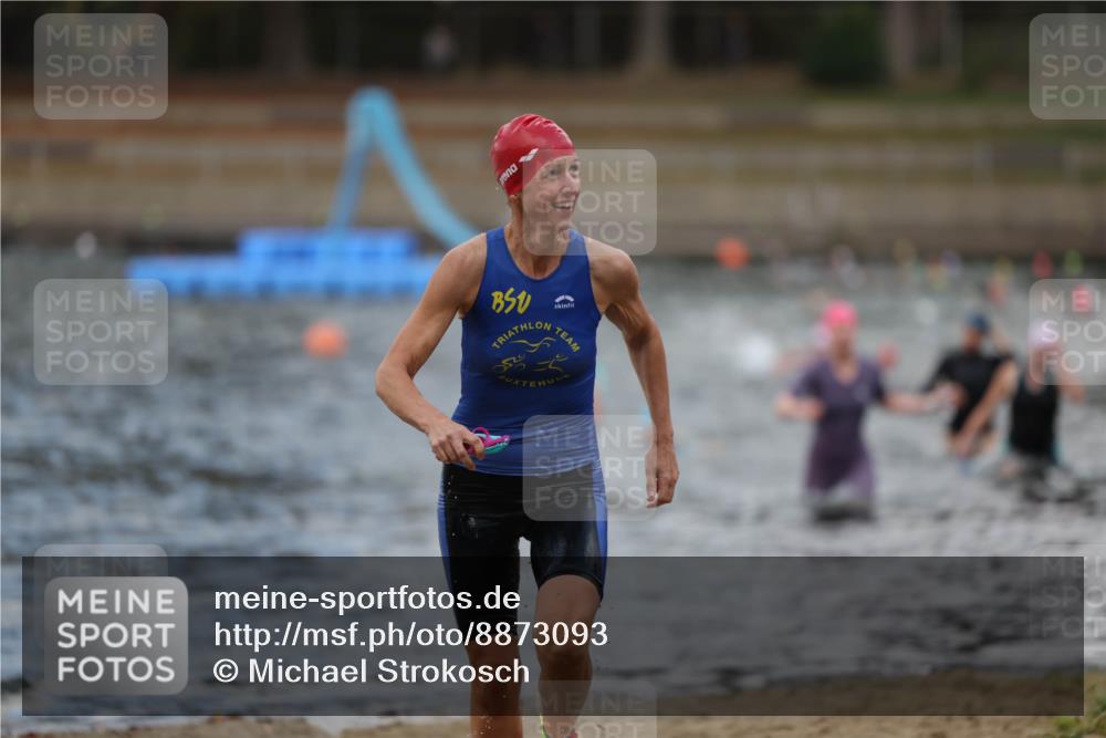 14.09.2025 - Stadtparktriathlon Michael Strokosch http://msf.ph/oto/8873093 14.09.2025 12:11:43 Schwimmen 1224, 1247, 1306 meine-sportfotos.de