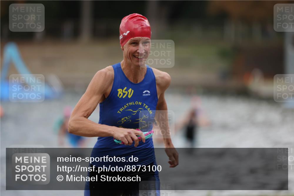 14.09.2025 - Stadtparktriathlon Michael Strokosch http://msf.ph/oto/8873100 14.09.2025 12:11:44 Schwimmen 1224, 1247, 1306 meine-sportfotos.de