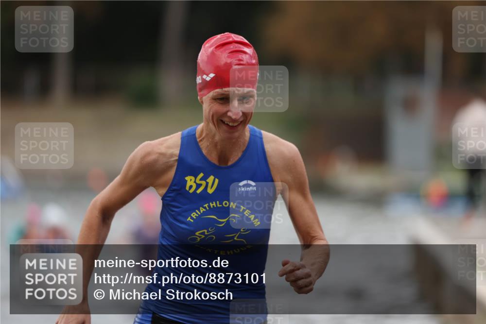 14.09.2025 - Stadtparktriathlon Michael Strokosch http://msf.ph/oto/8873101 14.09.2025 12:11:44 Schwimmen 1224, 1247, 1306 meine-sportfotos.de