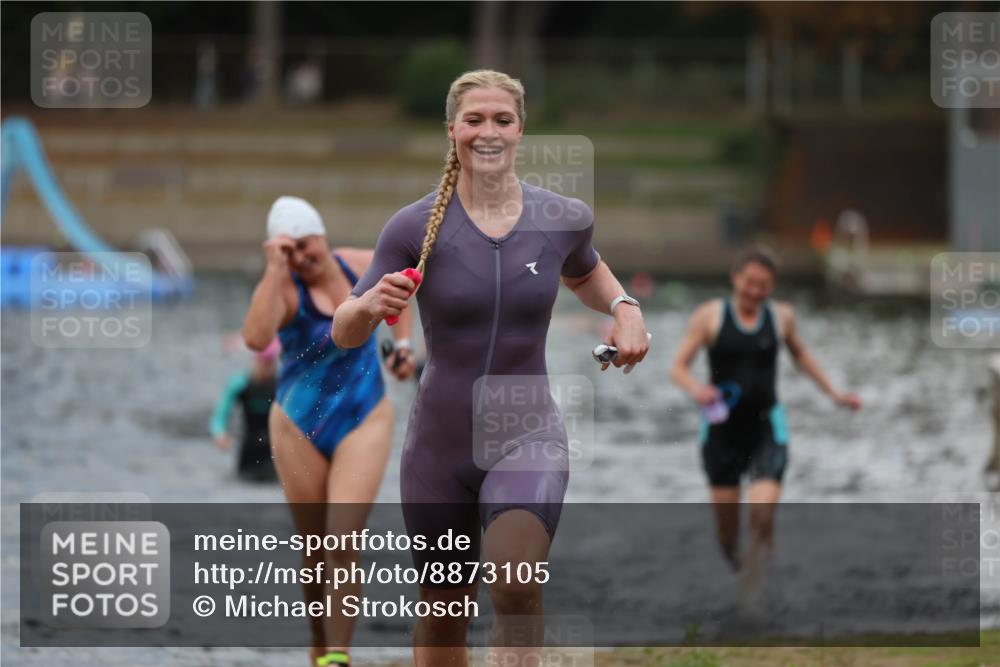 14.09.2025 - Stadtparktriathlon Michael Strokosch http://msf.ph/oto/8873105 14.09.2025 12:11:52 Schwimmen 1224, 1247, 1252, 1256, 1317 meine-sportfotos.de