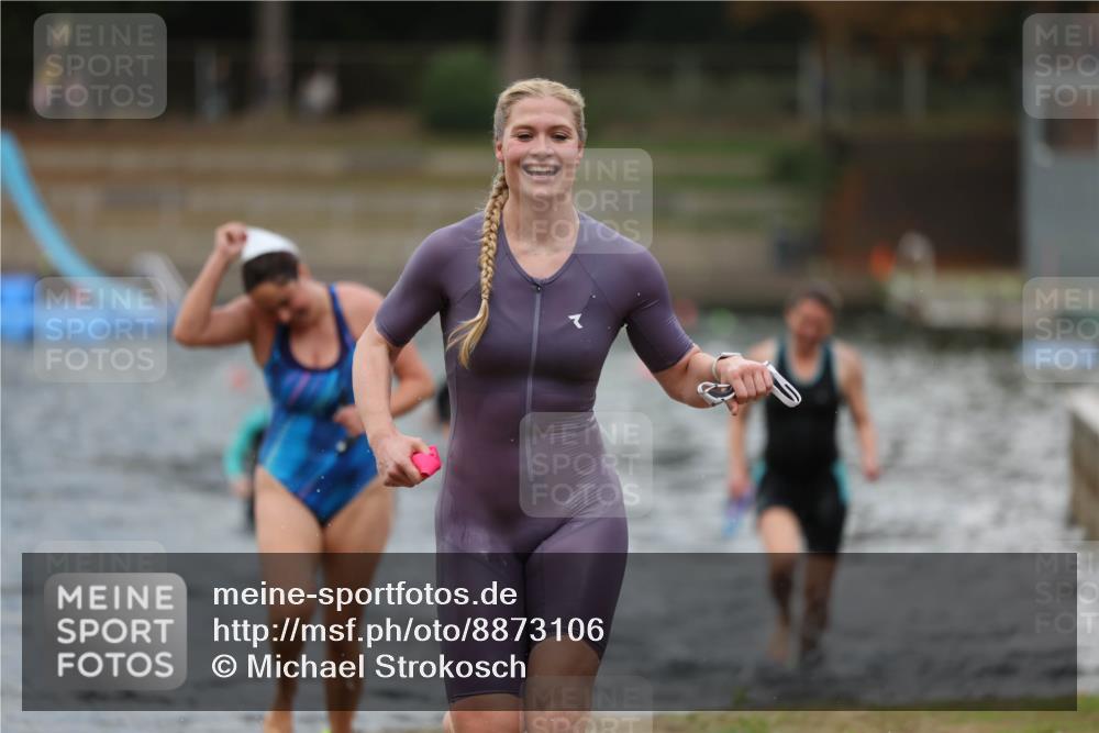 14.09.2025 - Stadtparktriathlon Michael Strokosch http://msf.ph/oto/8873106 14.09.2025 12:11:52 Schwimmen 1224, 1247, 1252, 1256, 1317 meine-sportfotos.de