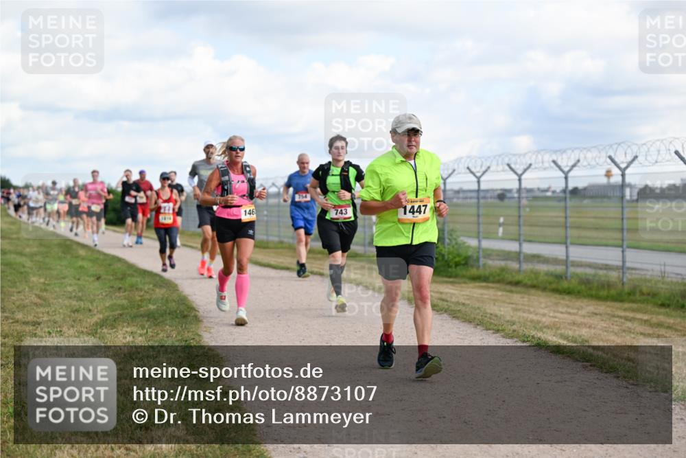 14.09.2025 - Airport Race Dr. Thomas Lammeyer http://msf.ph/oto/8873107 14.09.2025 12:17:51 Laufen 146, 754, 743, 1447 meine-sportfotos.de