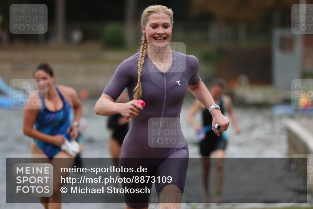 14.09.2025 - Stadtparktriathlon Michael Strokosch http://msf.ph/oto/8873109 14.09.2025 12:11:52 Schwimmen 1224, 1247, 1252, 1256, 1317 meine-sportfotos.de