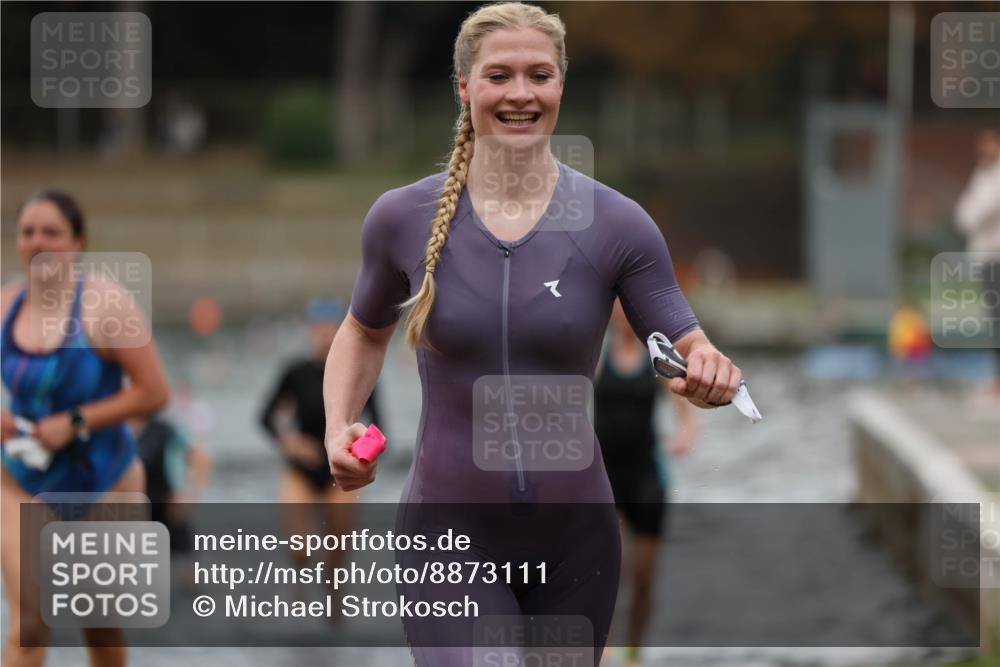 14.09.2025 - Stadtparktriathlon Michael Strokosch http://msf.ph/oto/8873111 14.09.2025 12:11:53 Schwimmen 1224, 1247, 1252, 1256, 1289, 1317 meine-sportfotos.de
