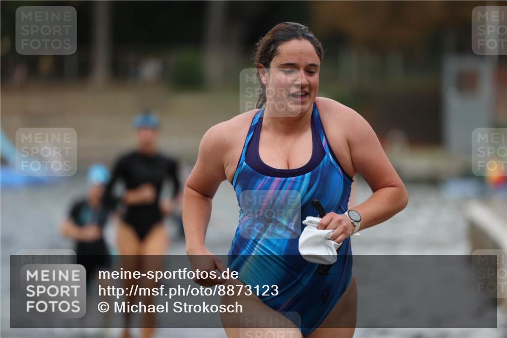 14.09.2025 - Stadtparktriathlon Michael Strokosch http://msf.ph/oto/8873123 14.09.2025 12:11:55 Schwimmen 1224, 1247, 1252, 1256, 1289, 1317 meine-sportfotos.de
