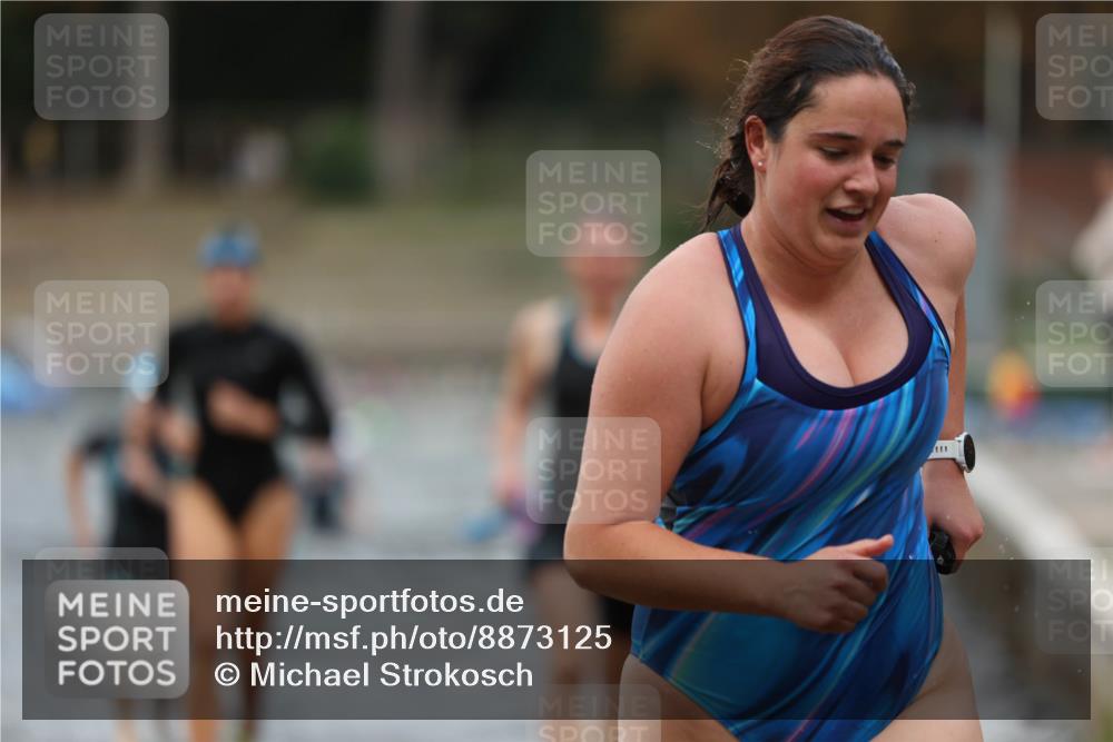 14.09.2025 - Stadtparktriathlon Michael Strokosch http://msf.ph/oto/8873125 14.09.2025 12:11:55 Schwimmen 1224, 1247, 1252, 1256, 1289, 1317 meine-sportfotos.de