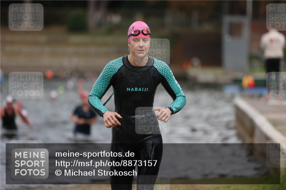 14.09.2025 - Stadtparktriathlon Michael Strokosch http://msf.ph/oto/8873157 14.09.2025 12:12:05 Schwimmen 1289 meine-sportfotos.de