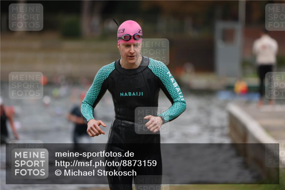 14.09.2025 - Stadtparktriathlon Michael Strokosch http://msf.ph/oto/8873159 14.09.2025 12:12:06 Schwimmen 1274, 1289 meine-sportfotos.de